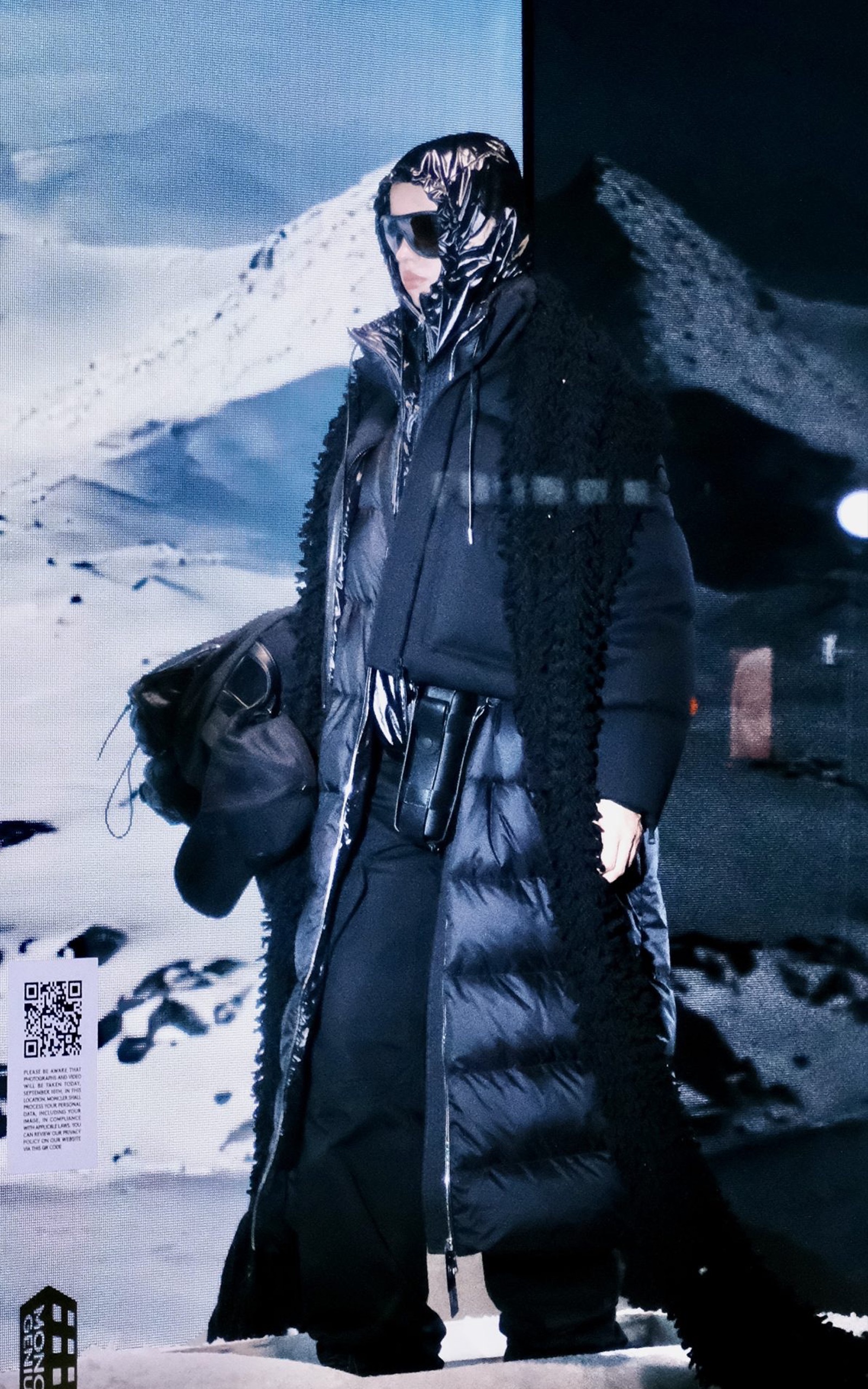 Moncler EE72 still